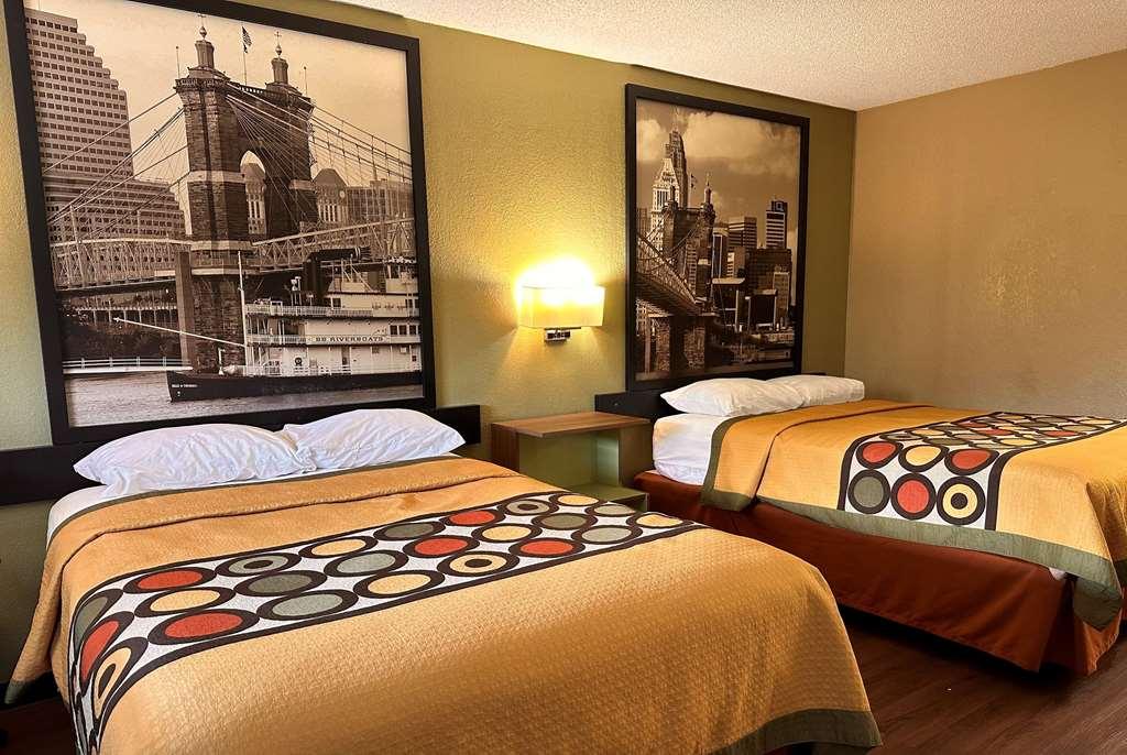 Super 8 By Wyndham Cincinnati-Springdale Oh Habitación foto